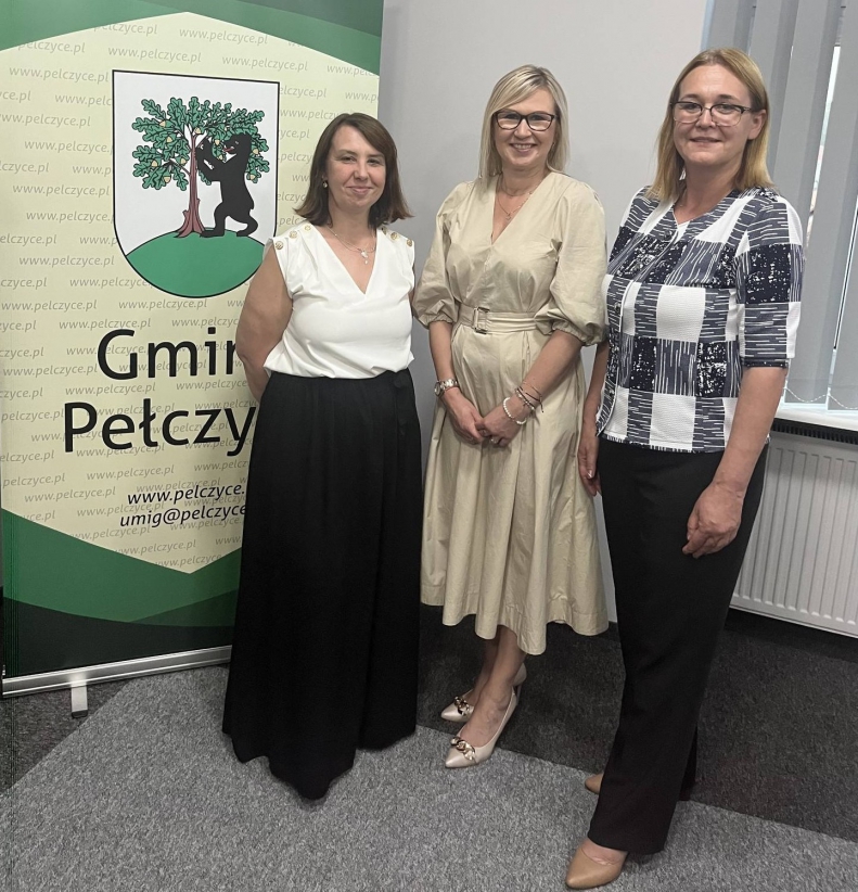 Umowę na przebudowę i modernizacje przedszkola w Pełczycach pisano w piątek, 28 czerwca 2024 roku w siedzibie Urzędu Miejskiego w Pełczycach podpisano w dniu 28.06.2024 r.