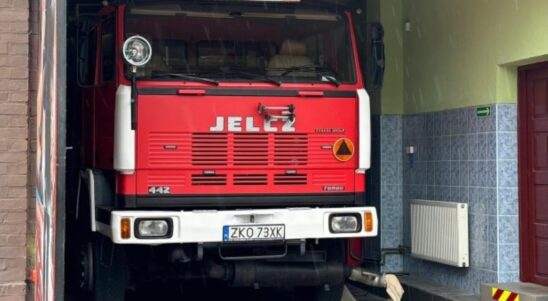 Stary do muzeum, nowy do remizy w Bobolicach. Unijna dotacja na wóz strażacki dla OSP