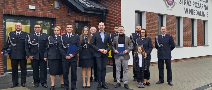 Inwestycje w bezpieczeństwo. Dwie kolejne OSP z regionu zakupią wozy strażackie