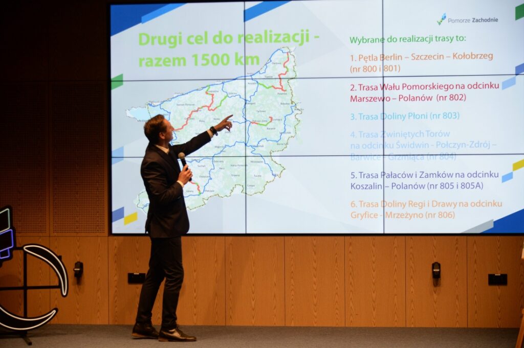 Podpisanie listów intencyjnych w sprawie rozwoju sieci tras rowerowych na Pomorzu Zachodnim