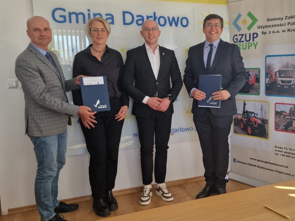 Spotkanie Wicemarszałka Jakuba Kowalika i Radnej województwa Magdaleny Miszke z przedstawicielami gminy Drawno i Gminnego Zakładu Użyteczności Publicznej w Krupach