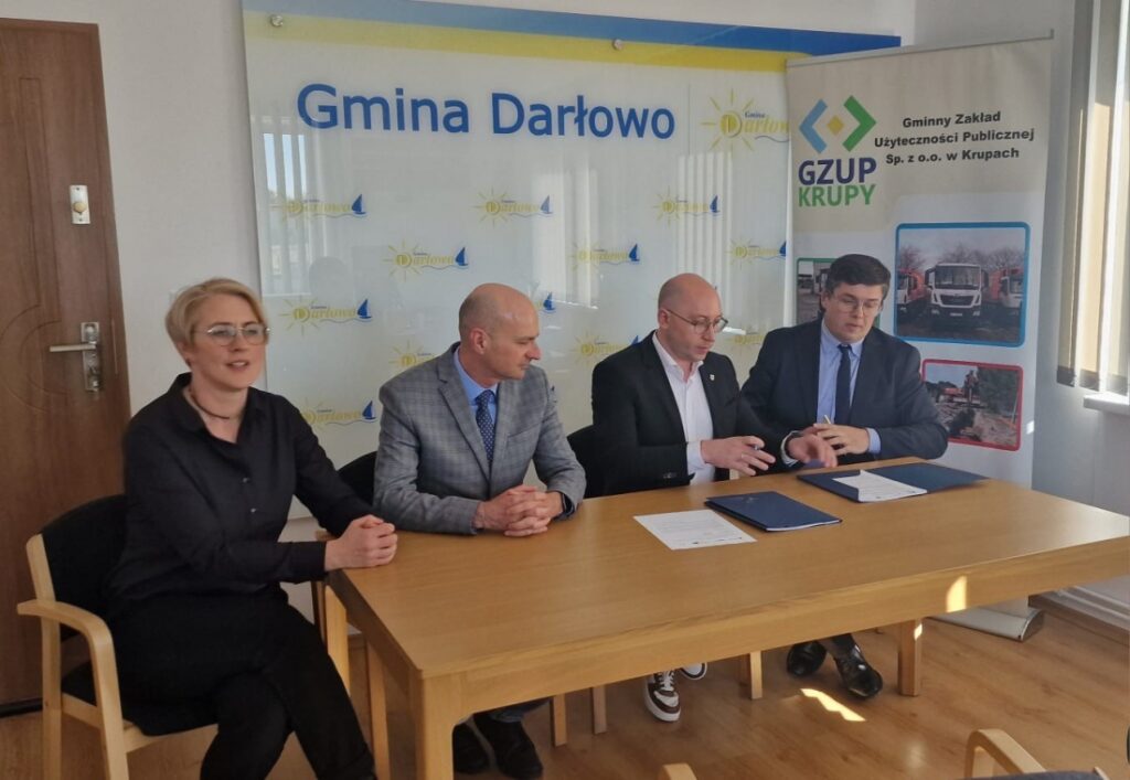 Spotkanie Wicemarszałka Jakuba Kowalika i Radnej województwa Magdaleny Miszke z przedstawicielami gminy Drawno i Gminnego Zakładu Użyteczności Publicznej w Krupach