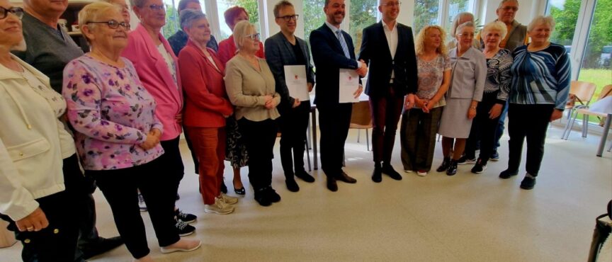 Nowe kluby seniora w Gminie Biesiekierz. Unijna dotacja na rozwój usług społecznych