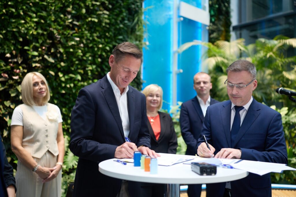 Spotkanie z udziałem Marszałka Olgierda Geblewicza oraz przedstawicieli gmin i powiatów tworzących Stowarzyszenie "Lider Pojezierzy", 17 czerwca 2025 r., Urząd Marszałkowski Województwa Zachodniopomorskiego w Szczecinie