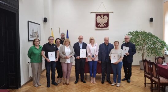 Na ochronę siedlisk i rodzimych gatunków. W Pełczycach stawia się na bioróżnorodność