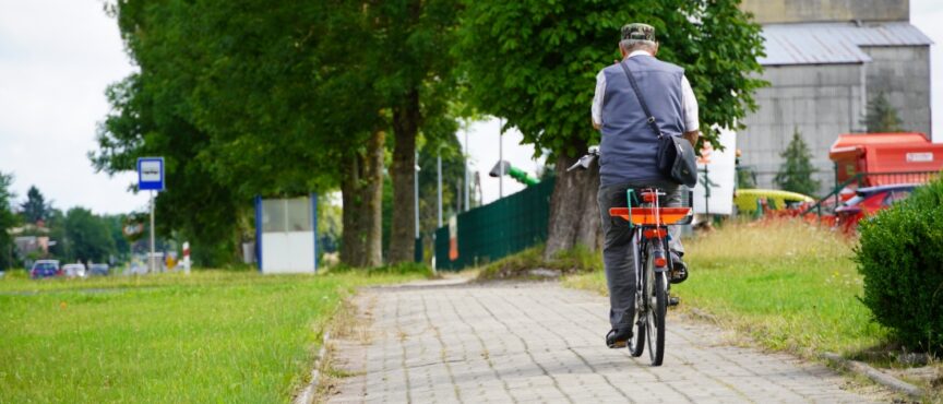 Będzie nowy odcinek ścieżki rowerowej przy DW 112. Fundusze europejskie na 5 km infrastruktury dla cyklistów