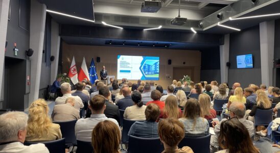 Wsparcie dla samorządów na modernizację budynków w miejscowościach popegeerowskich