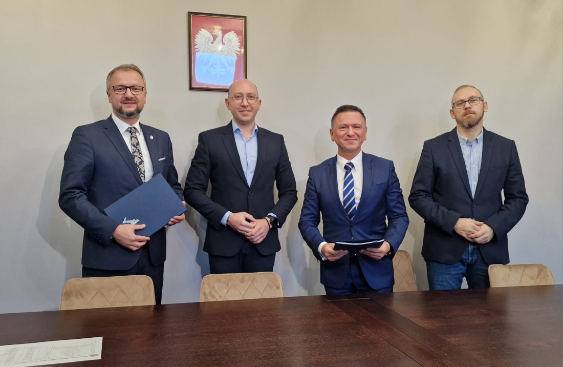 W poniedziałek, 20 października 2025 r. Wicemarszałek Województwa Zachodniopomorskiego Jakub Kowalik spotkał się z Regionalnego Centrum Medycznego w Białogardzie...