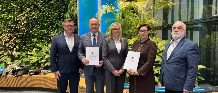 Prawie 5,5 mln zł dla Powiatu Świdwińskiego. Unijna pomoc na kształcenie zawodowe i termomodernizację