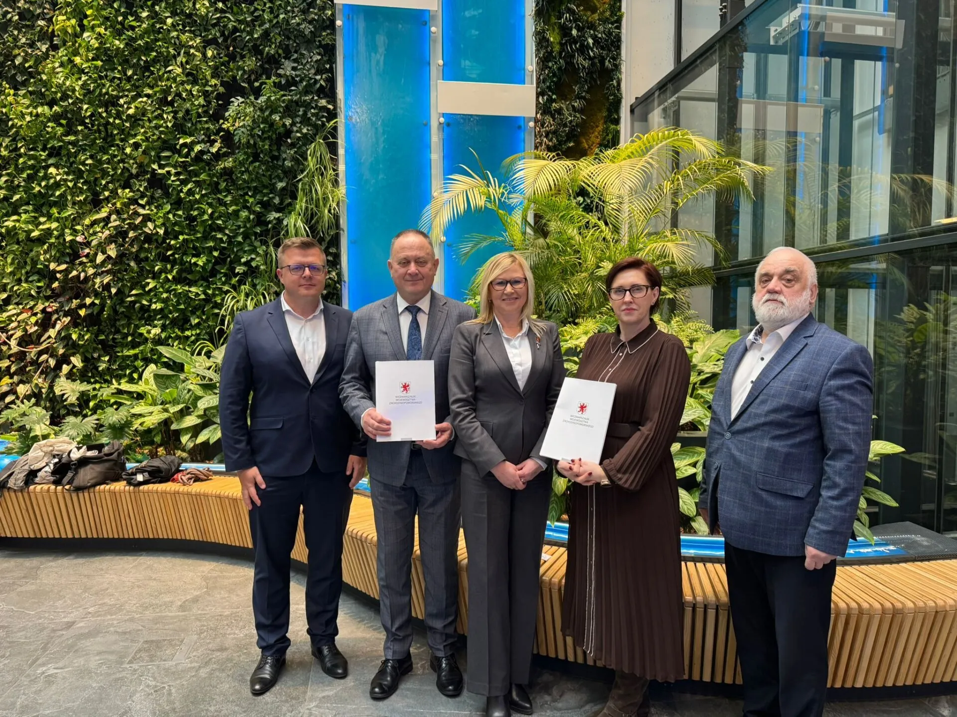 Prawie 5,5 mln zł dla Powiatu Świdwińskiego. Unijna pomoc na kształcenie zawodowe i termomodernizację