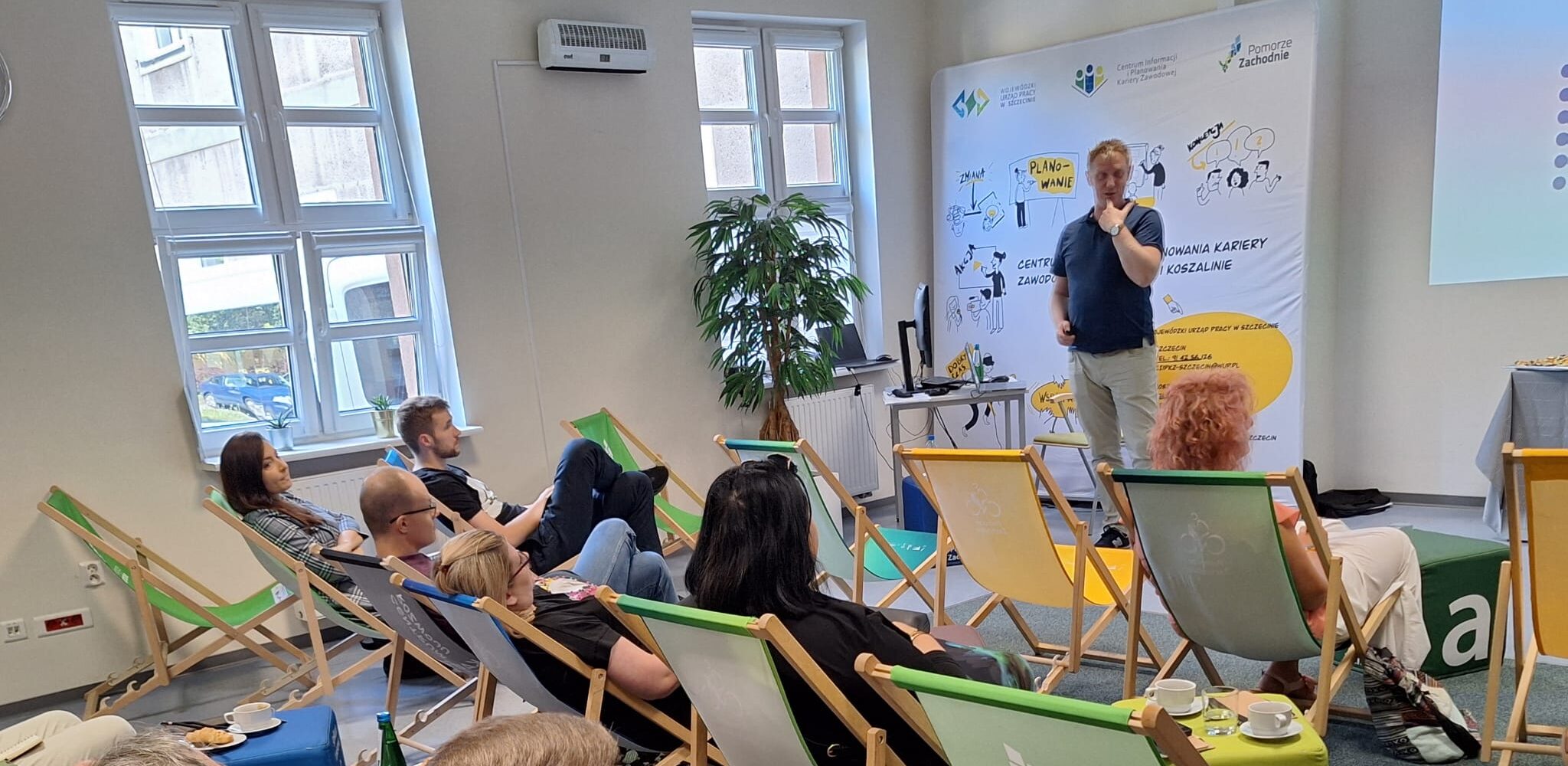 Spotkanie informacyjne: „Fundusze Europejskie na start: firma, edukacja i szkolenia”.