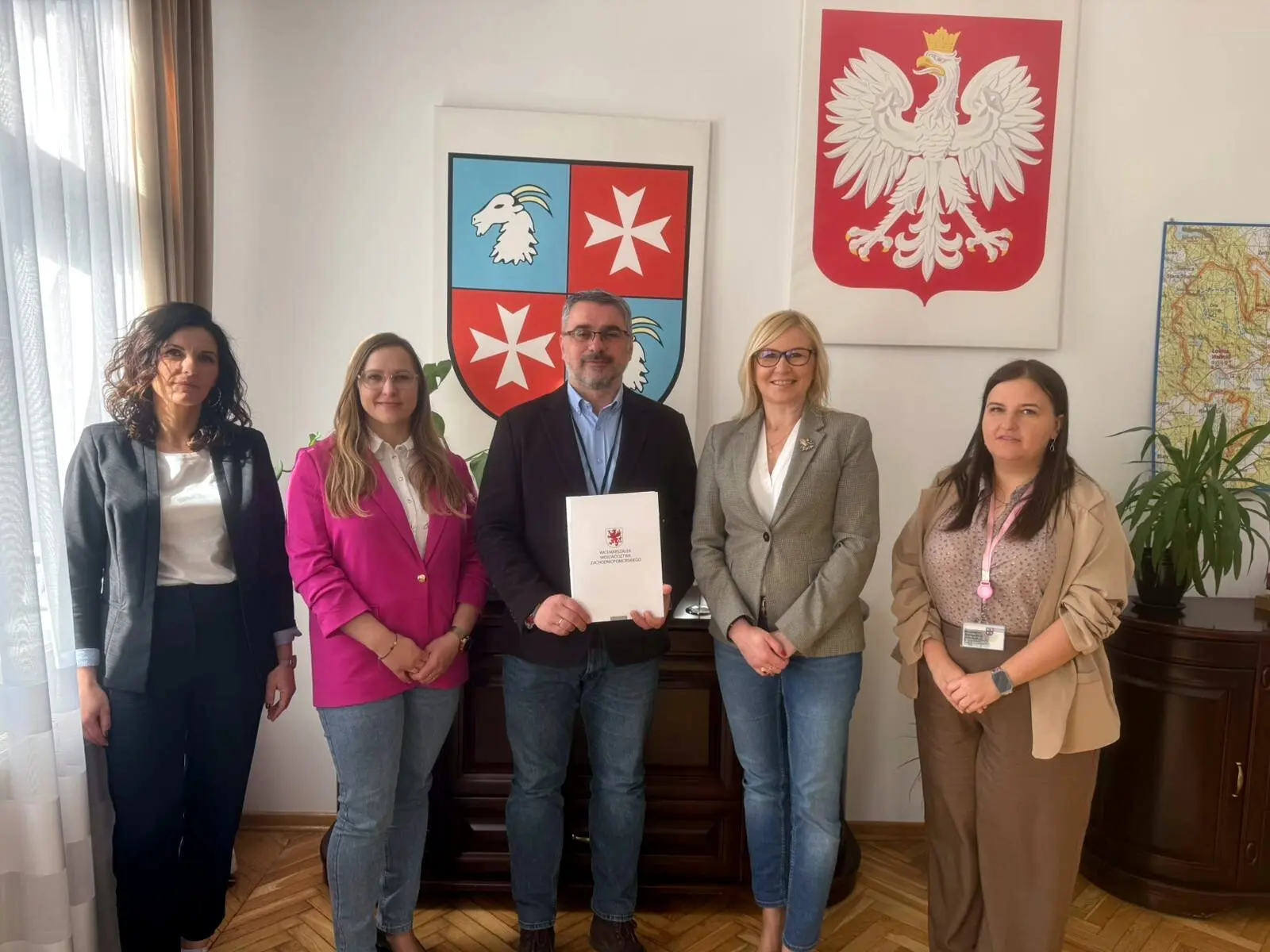 Mirosławiec-Kalinówka – na tym odcinku powstanie ścieżka dla pieszych i rowerzystów. W inwestycję włącza się UE