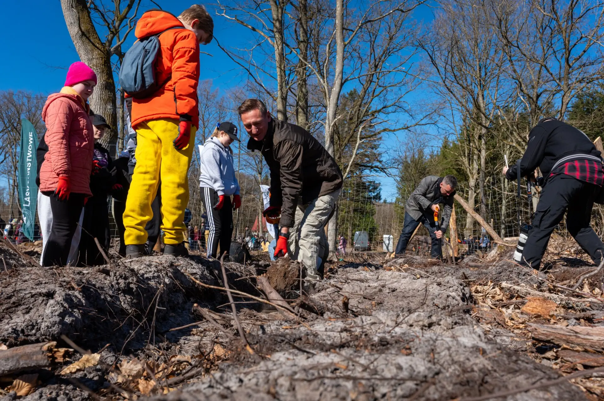 Zielone Pomorze Zachodnie sadzi lasy! Świetne lekcje przyrody w terenie