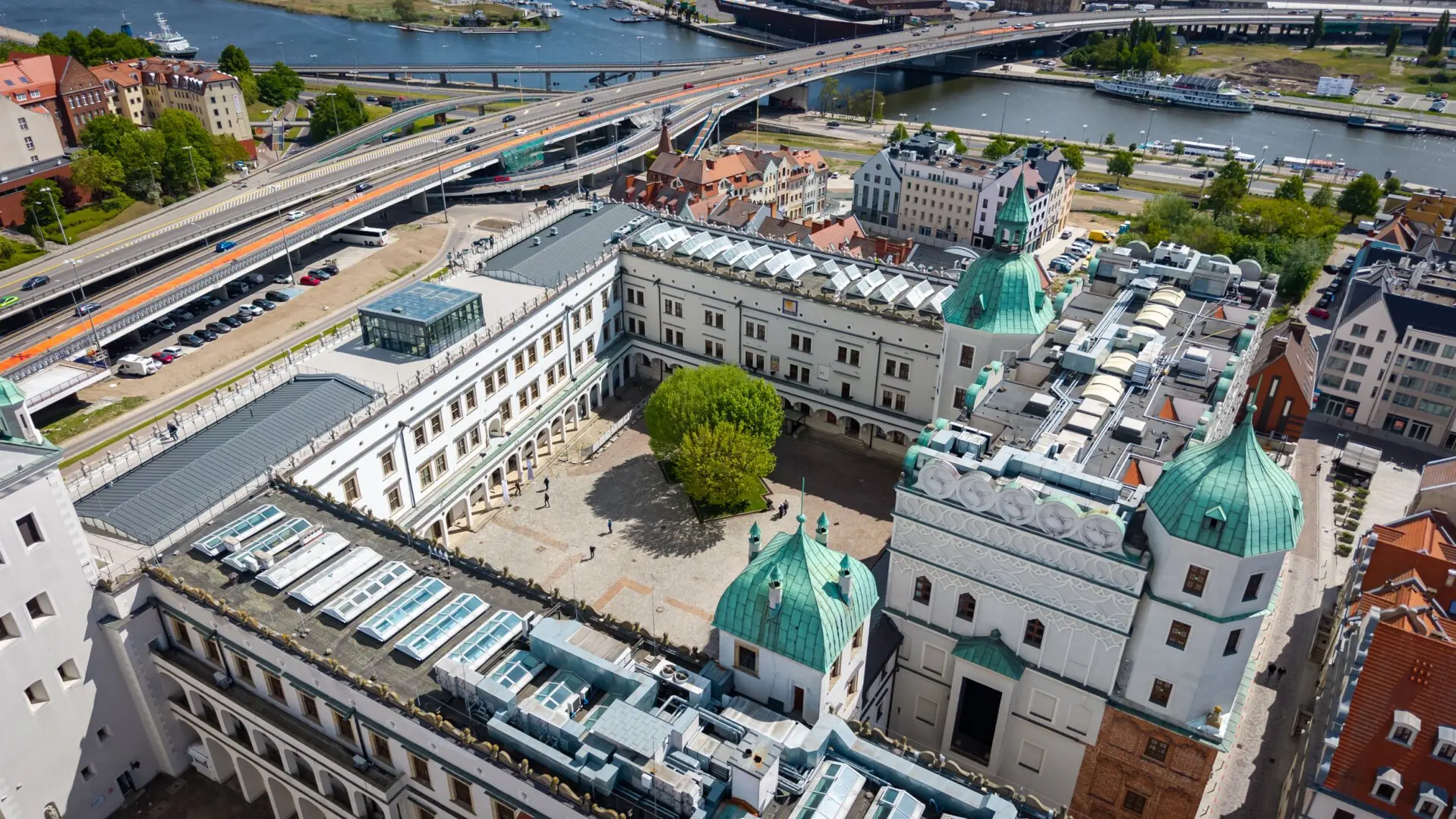 Będzie modernizacja dziedzińców szczecińskiego Zamku!