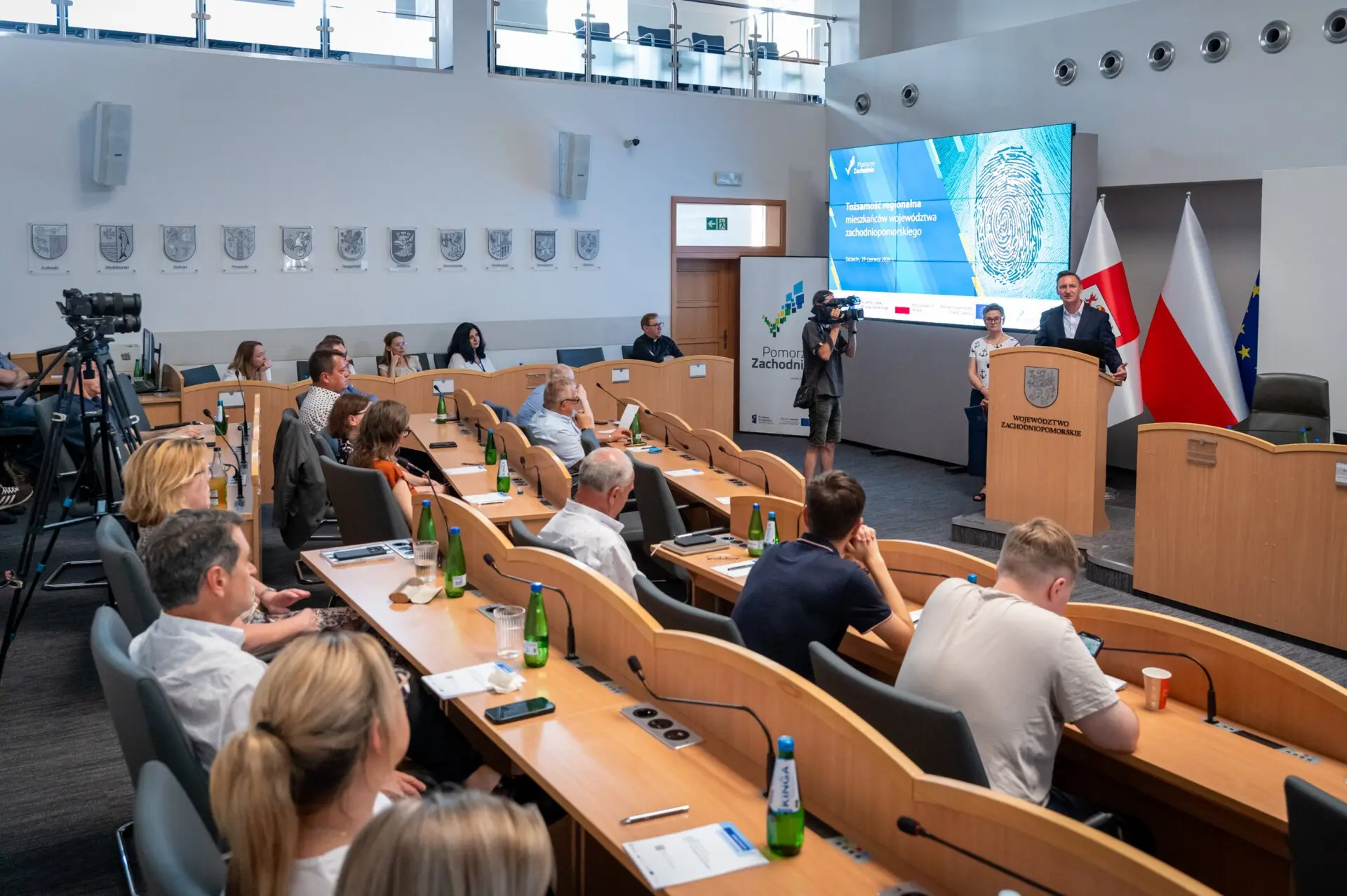 Wyniki raportu zaprezentowano podczas seminarium, które zorganizowano w sali sesyjnej zachodniopomorskiego sejmiku....