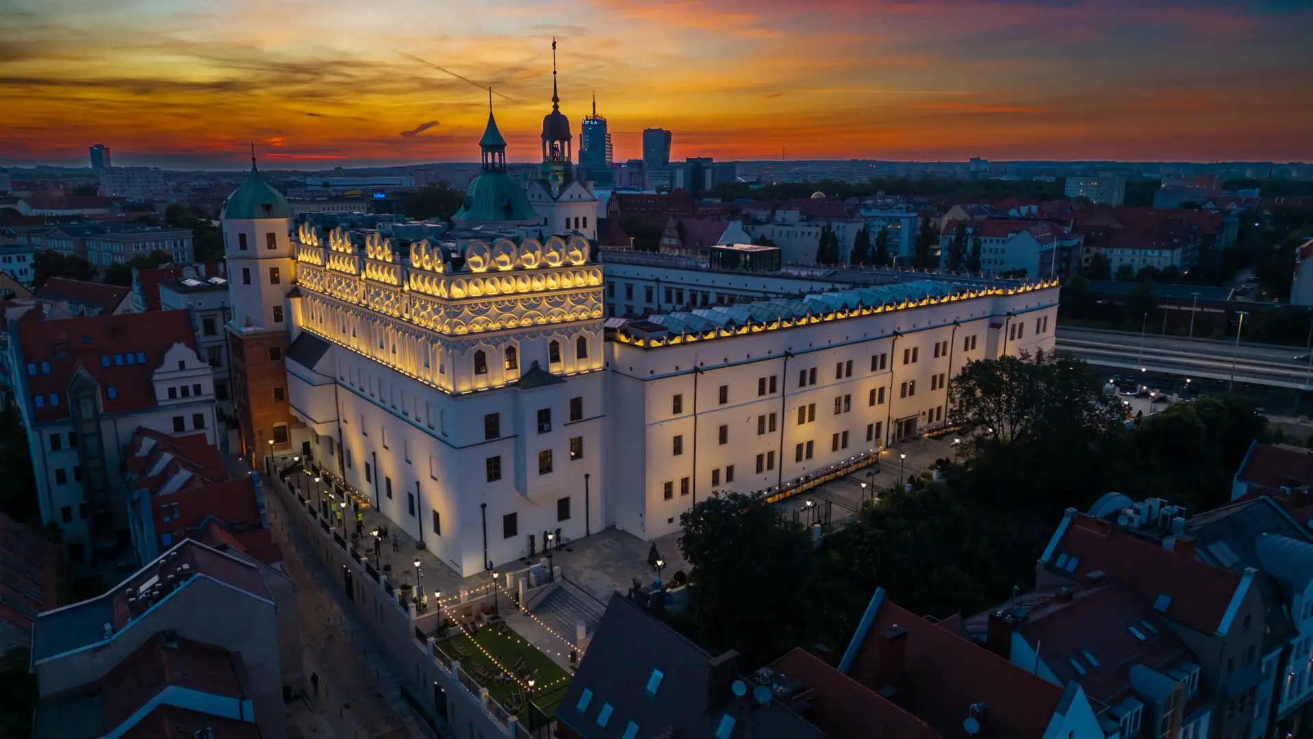 Iluminacje! Zamek kończy wielki projekt inwestycyjny