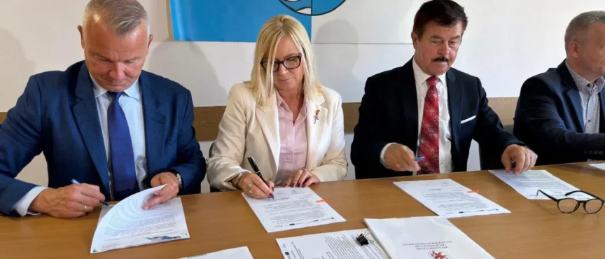 Udogodnienia dla pieszych i rowerzystów przy drodze w powiecie kołobrzeskim. Będzie też wsparcie UE