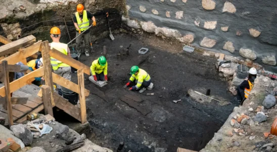 Zamek się zmienia. Postęp prac na dziedzińcach i archeologiczne odkrycia